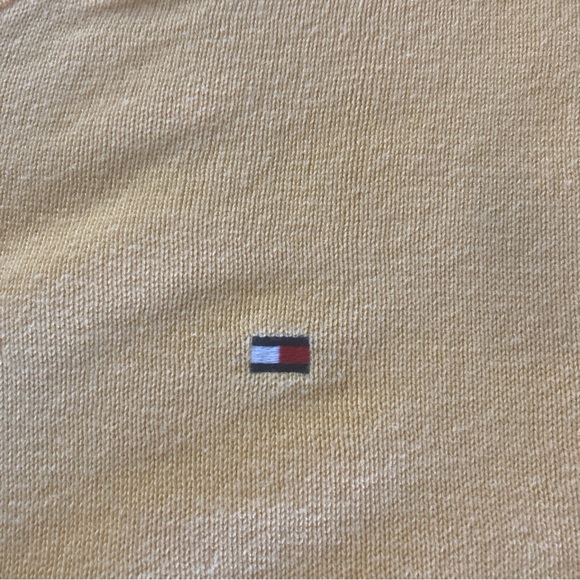 Tommy Hilfiger Mens Sweater Yellow XL Jumper VNeck Long Sleeve 💯 Percent Cotton - Picture 3 of 6